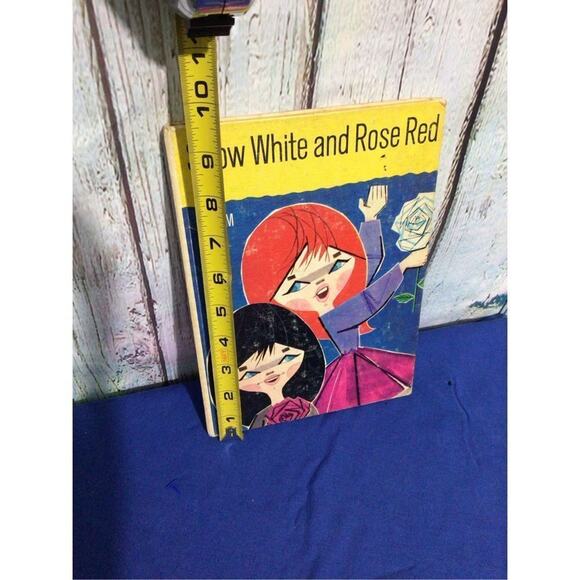 1966 Snow White and Rose Red Grimm Book First Printing By Maxine S. Morris - Picture 2 of 14